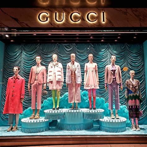 mannequin gucci